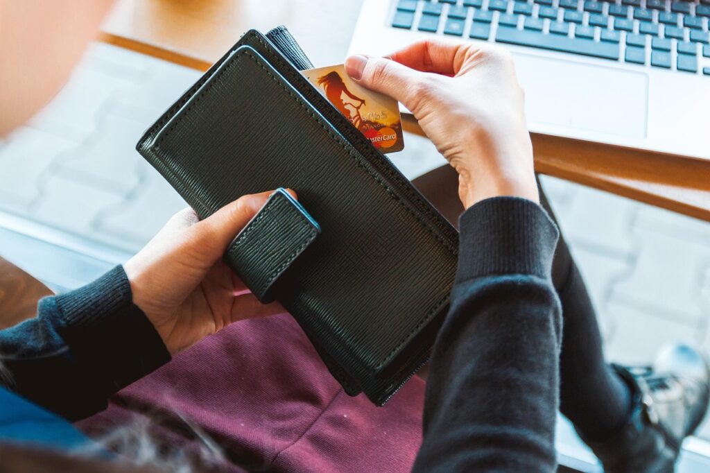 おせち通販でクレジット支払いはできるの？